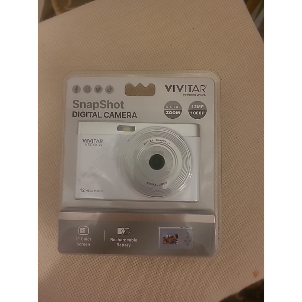 Vivitar SnapShot‎ Digital Camera - Silver VECXX 77